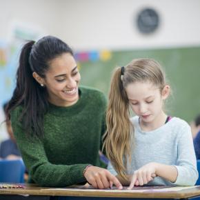 AIDE ENFANT ECOLE AESH