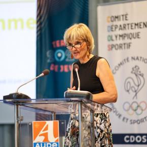 La présidente du Département de l'Aude Hélène Sandragné à l'annonce du passage de la flamme olympique dans l'Aude.