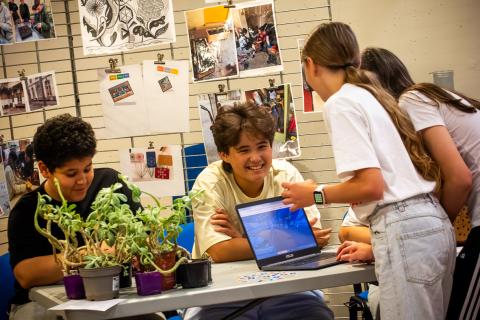 Des collégiens audois présentent leurs travaux réalisés en lien avec la transition écologique, dans le cadre de l'opération Planète Collège