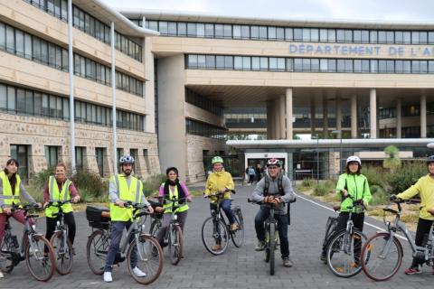 Des agents à vélo dans l'Aude.