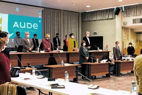 Une minute de silence a été observée en hommage à Samuel Paty, lors de la session du conseil départemental de l'Aude