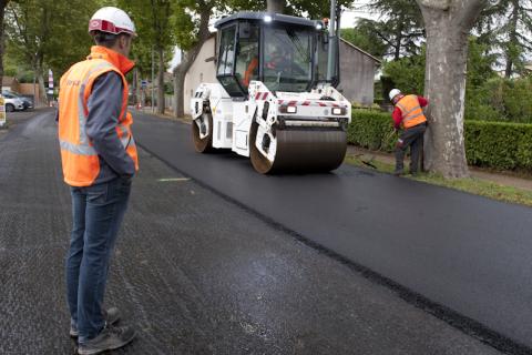Visite chantier routes Tamara Rivel à Labastide-d'Anjou.