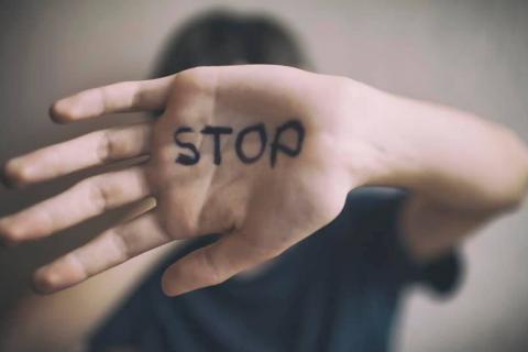 STOP RACISME