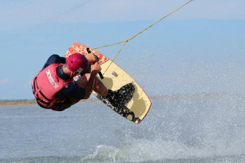 GLISSE ET KITE - ÉCOLE DE VOILE ET DE KITESURF