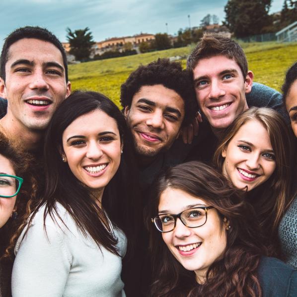 GROUPE DE JEUNES