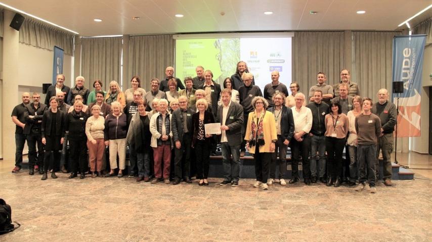 Signature de la Déclaration de Carcassonne lors du colloque international sur les allées d'arbres.