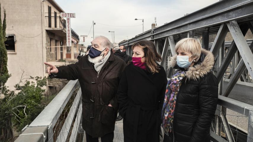 Carole Delga, Hélène Sandragné, Michel Proust sur le pont de Villegailhenc